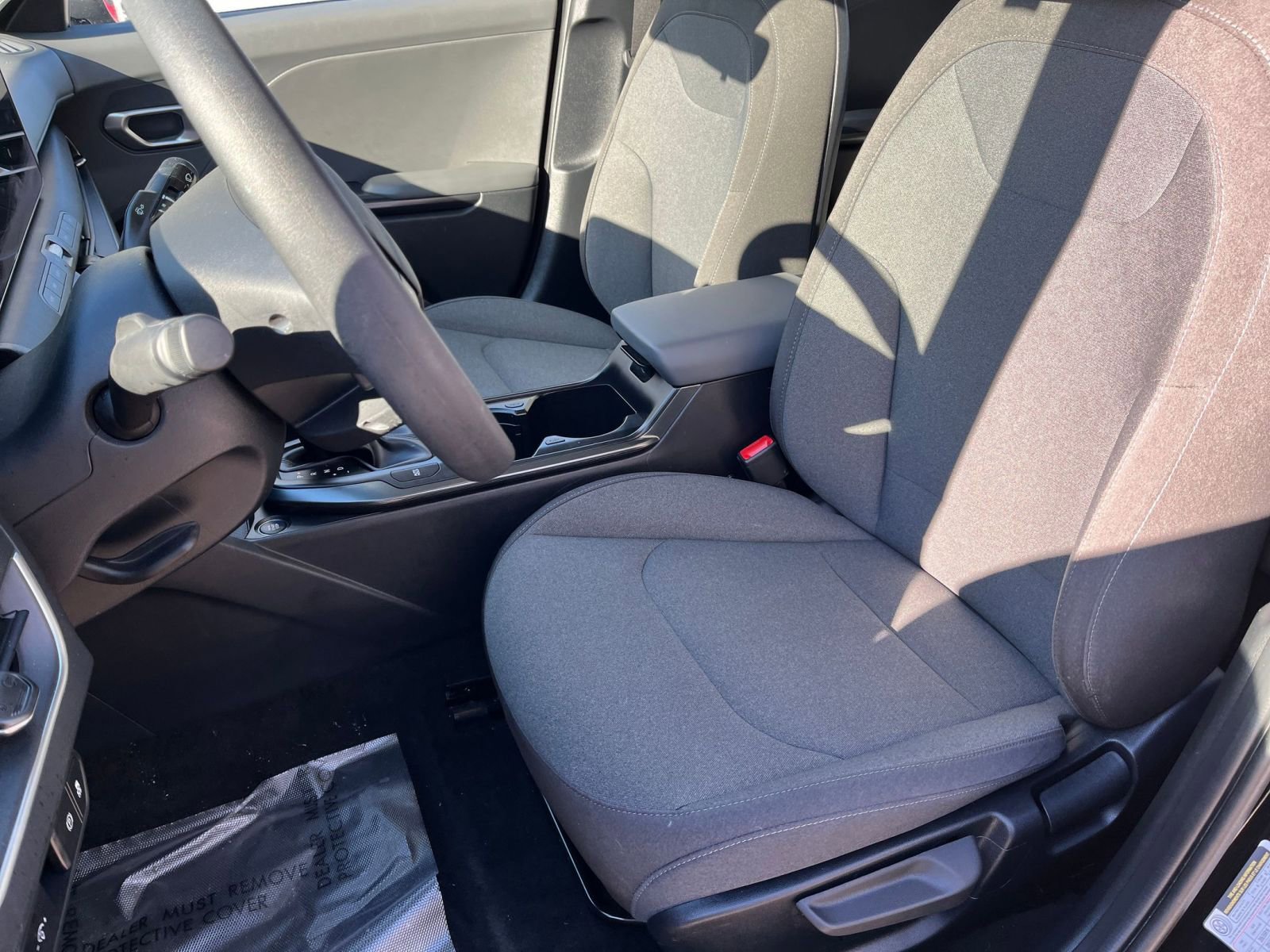 Used 2025 Kia K4 LXS image 35