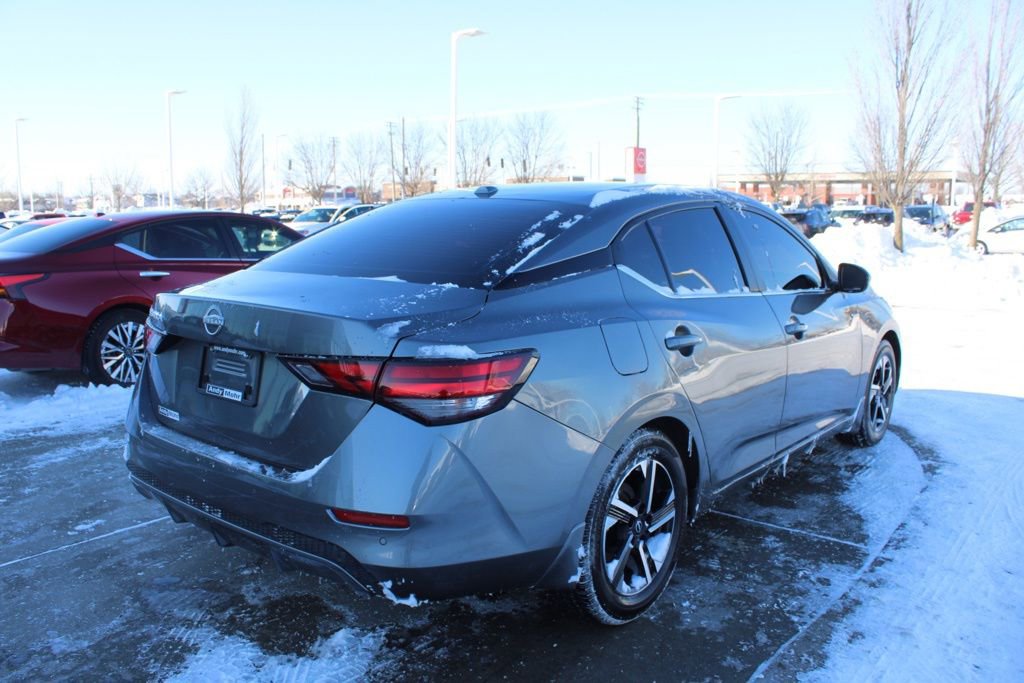 Used 2025 Nissan Sentra SV image 7