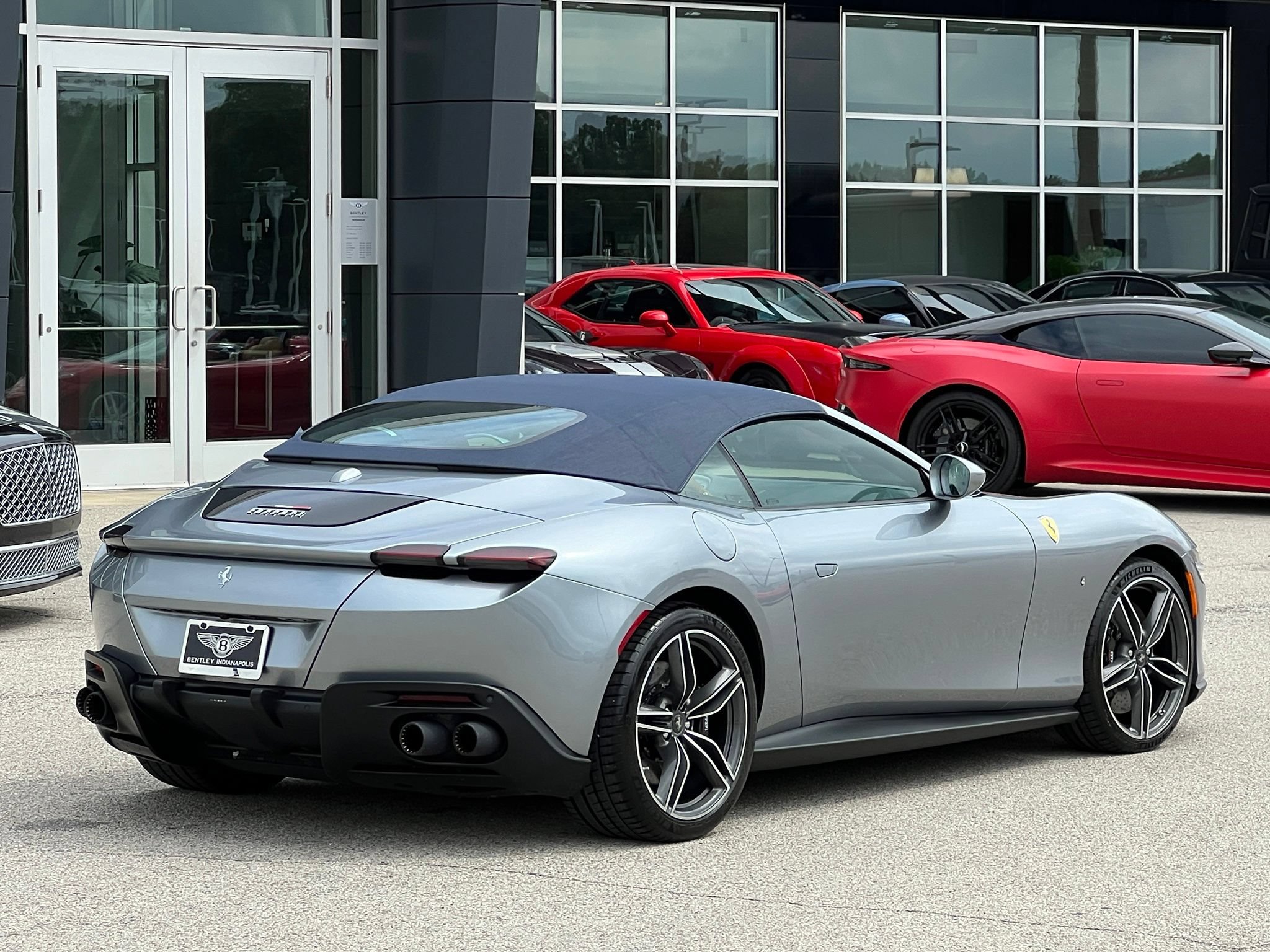 Used 2024 Ferrari Roma Spider RWD image 13