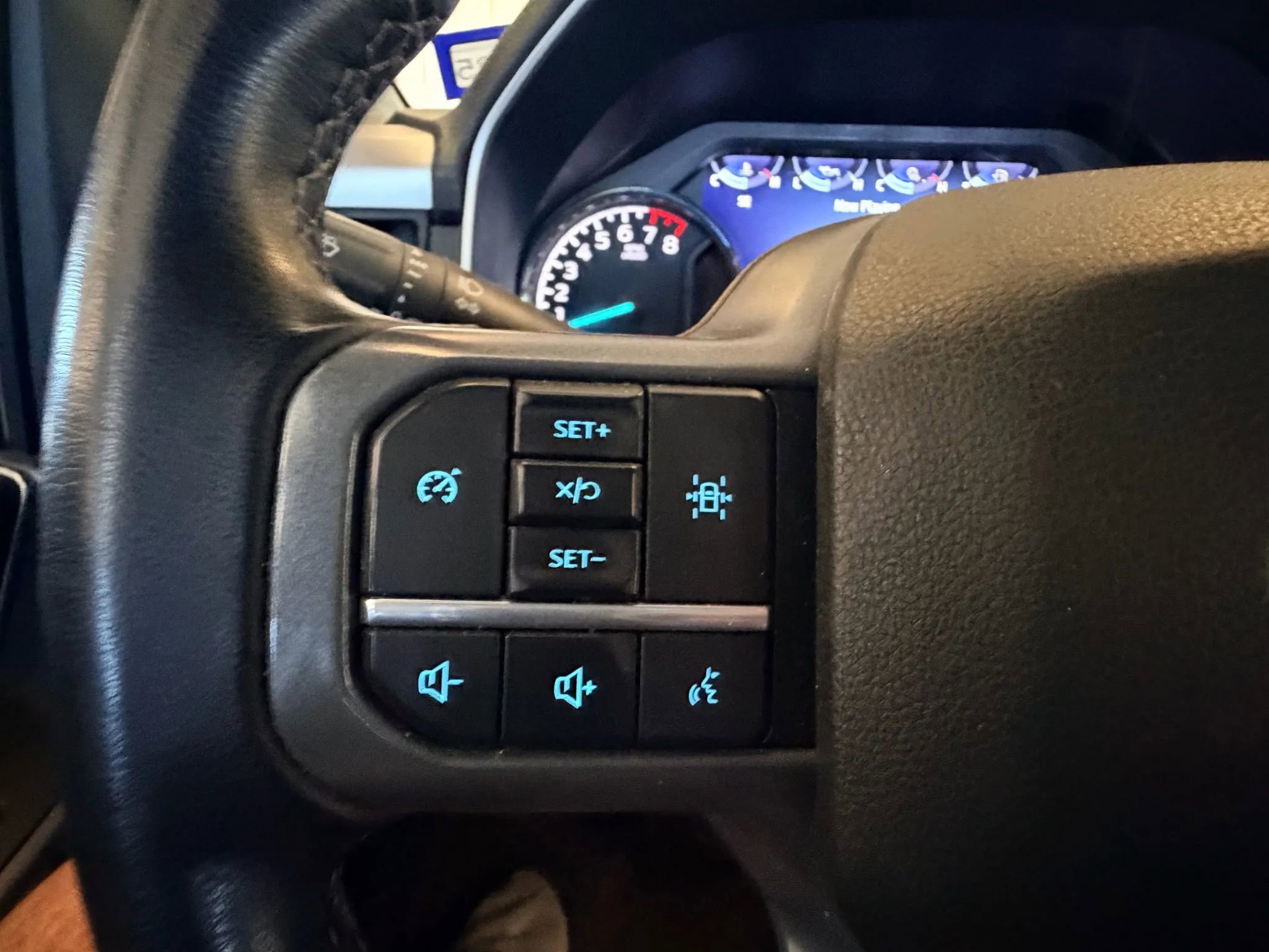 Used 2023 Ford F150 XLT w/ Equipment Group 301A Mid image 18