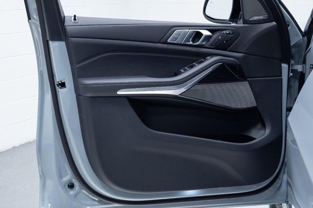New 2026 BMW X7 xDrive40i w/ M Sport Package image 14
