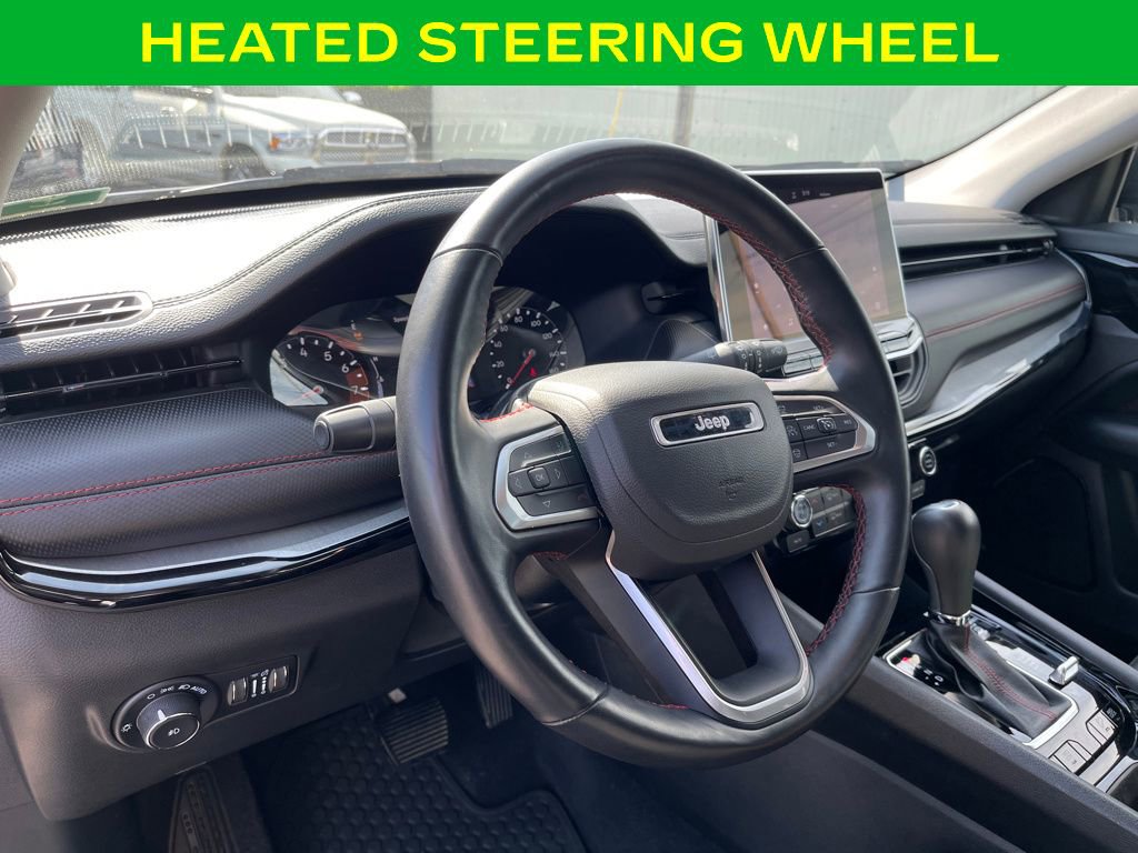 Used 2022 Jeep Compass Trailhawk w/ Trailhawk Convenience Group AWD/4WD image 18