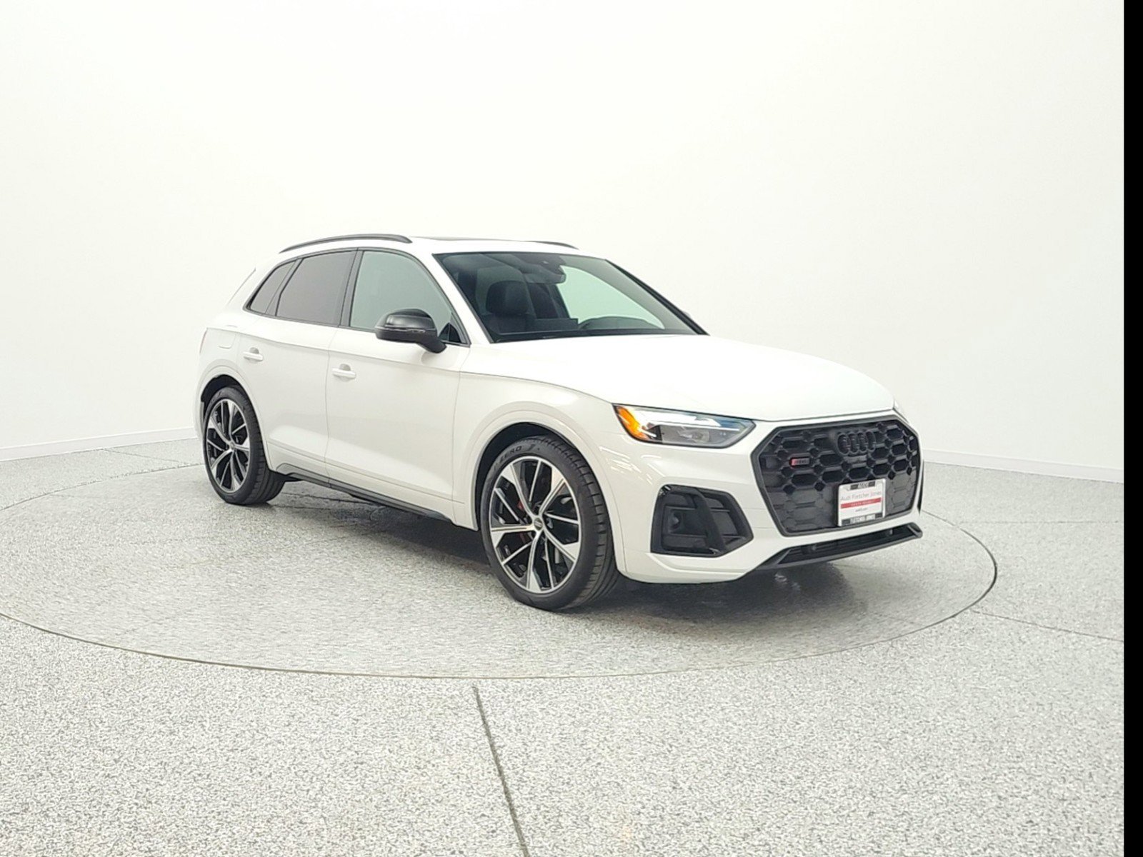 Used 2023 Audi SQ5 Premium Plus w/ Premium Plus Package image 3