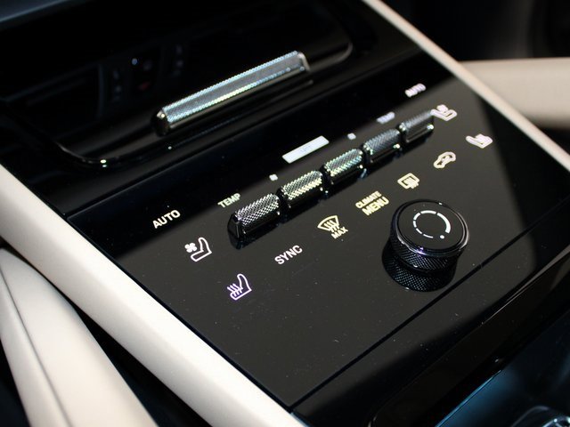 New 2026 Porsche Cayenne GTS image 15