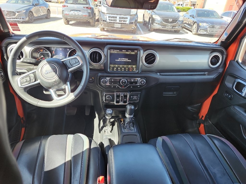 Used 2023 Jeep Wrangler Sahara AWD/4WD image 15