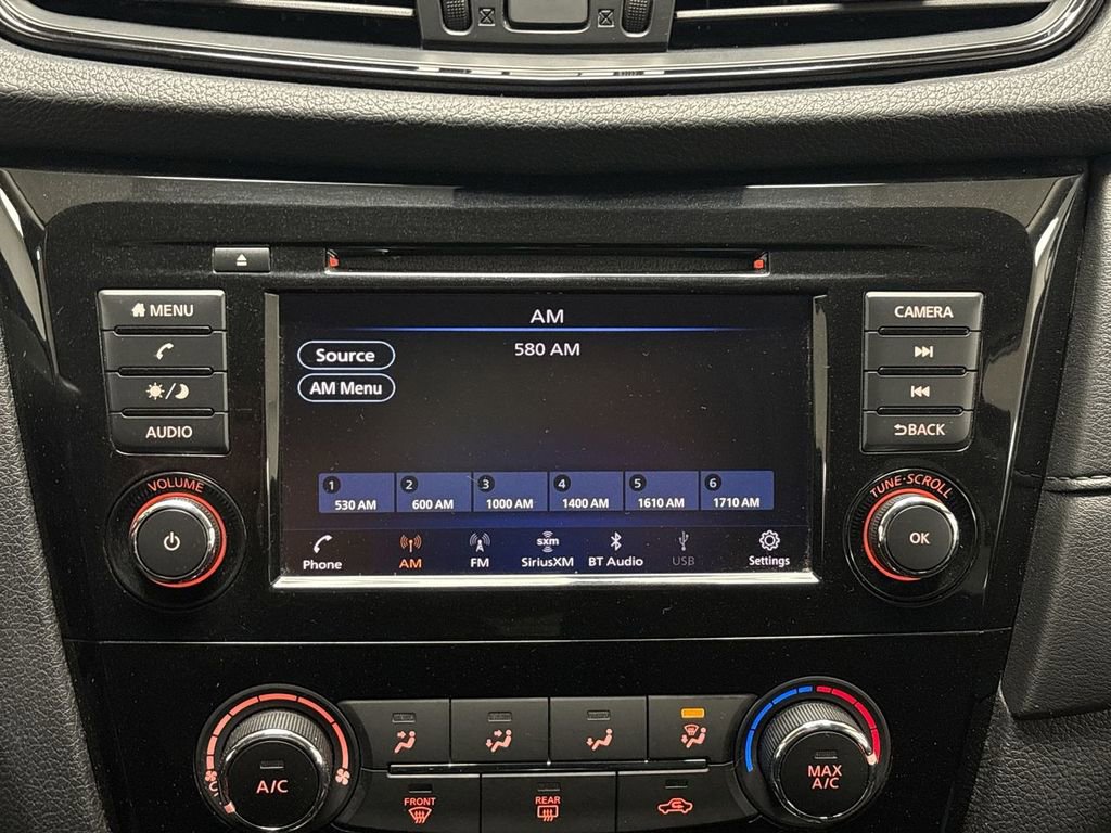 Used 2019 Nissan Rogue SV image 30