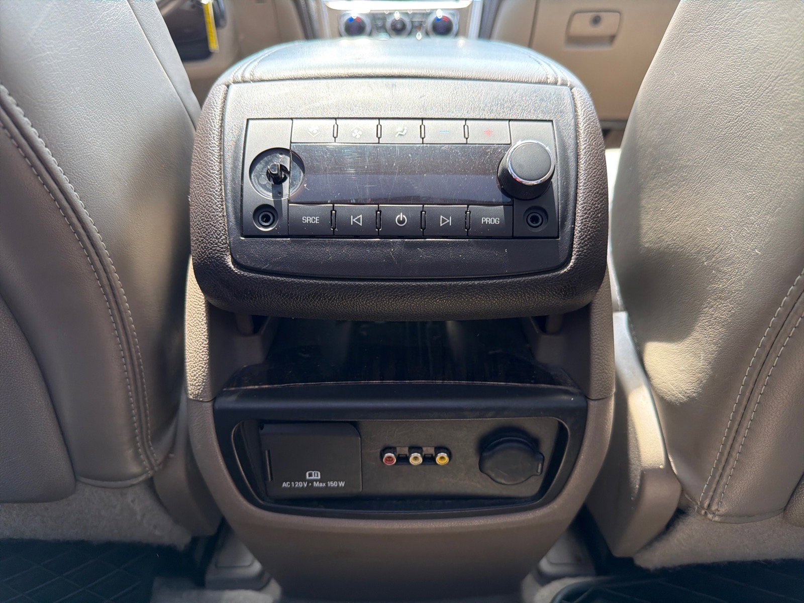 Used 2013 GMC Acadia Denali AWD/4WD image 26