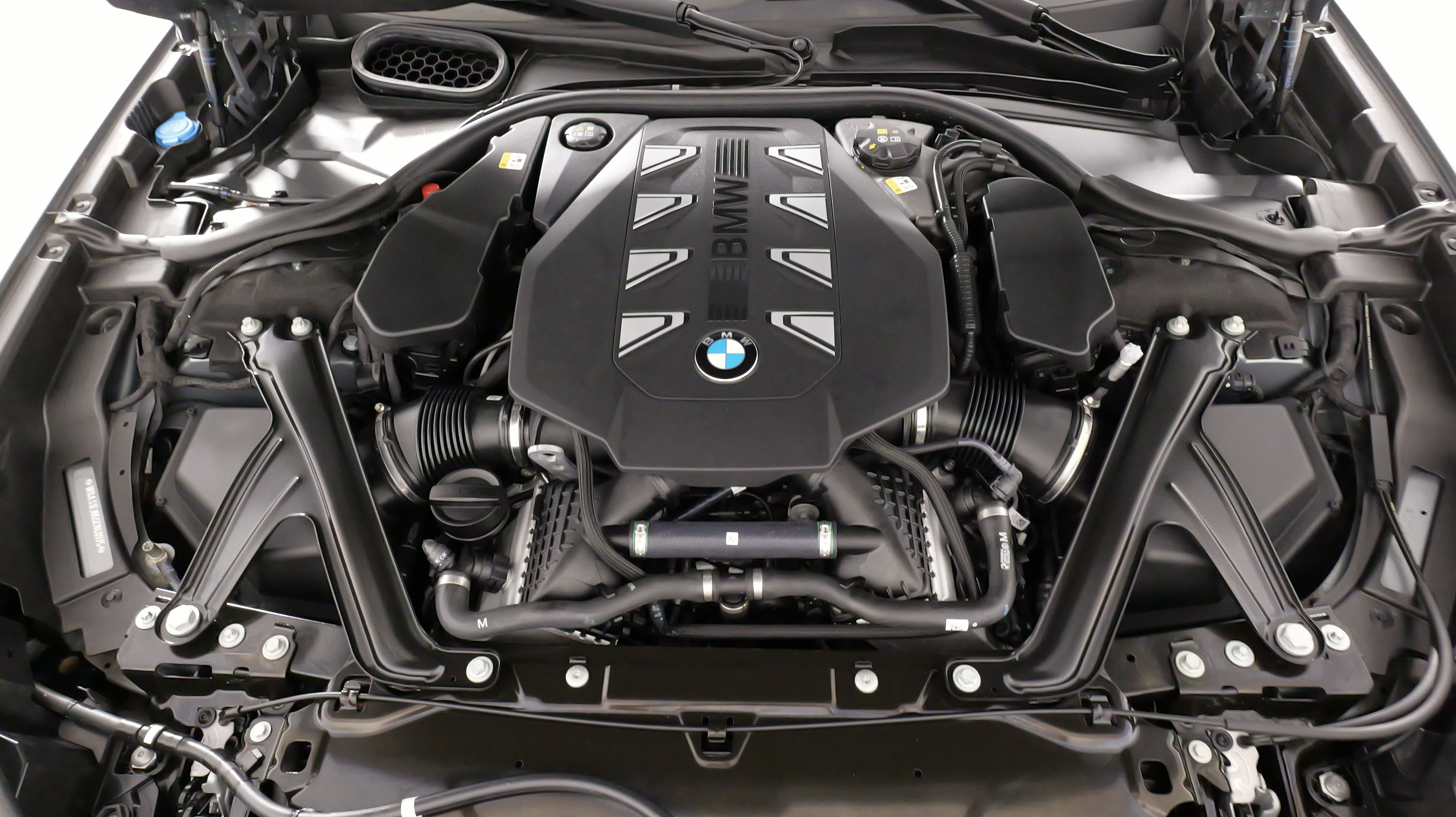 Used 2025 BMW 760i xDrive AWD/4WD image 72