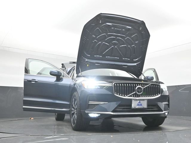 Used 2023 Volvo XC60 B6 Ultimate w/ Climate Package image 55