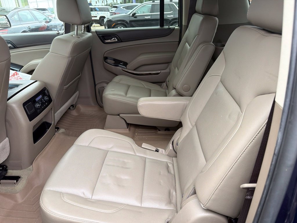 Used 2017 GMC Yukon XL SLT w/ Open Road Package RWD image 8