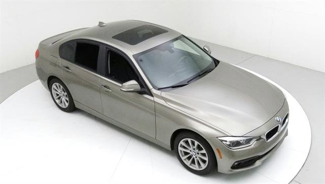 Used 2018 BMW 320i Sedan w/ Convenience Package RWD image 13