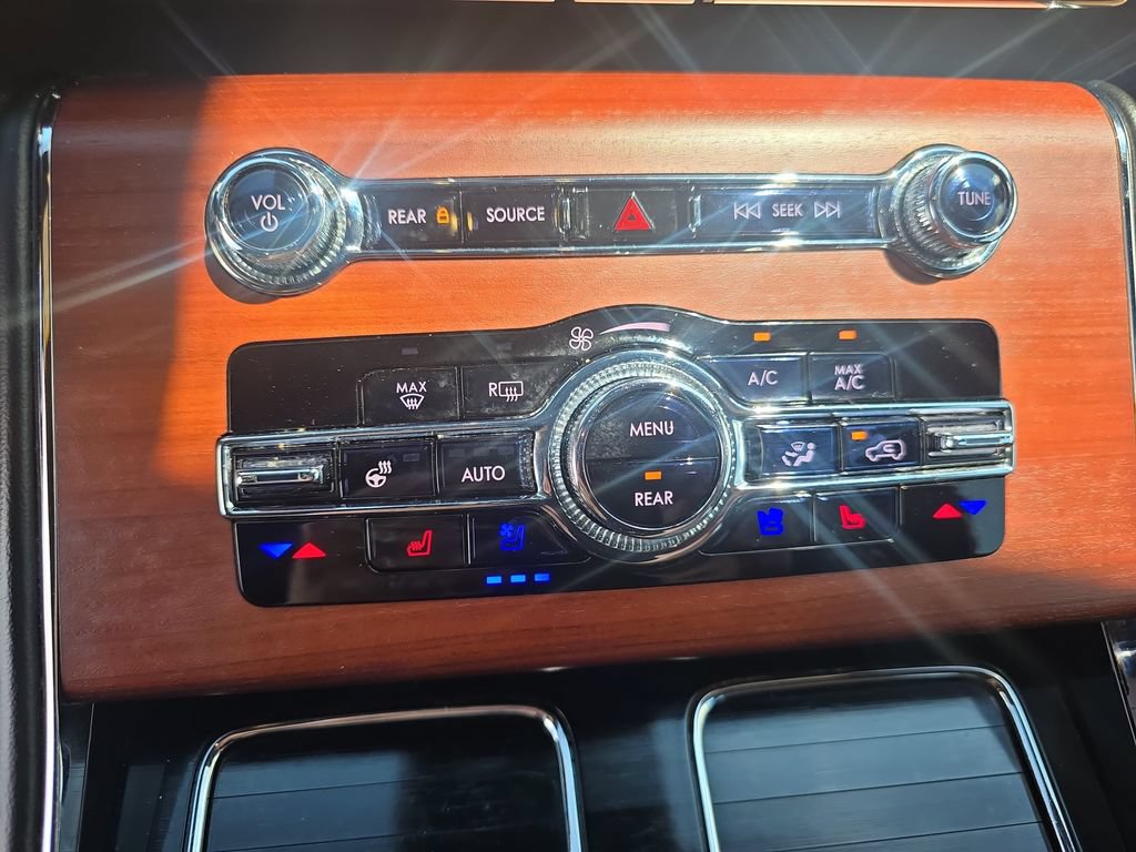 Used 2023 Lincoln Aviator Reserve w/ Elements Package Plus RWD image 25