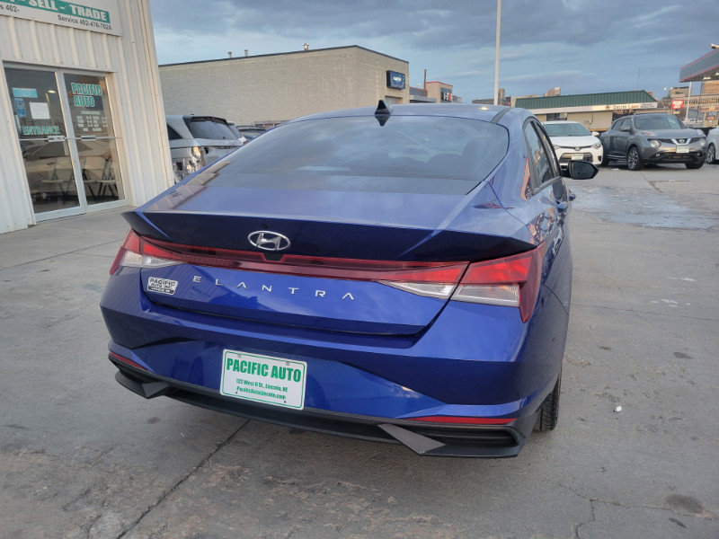 Used 2023 Hyundai Elantra SEL w/ Convenience Package image 7