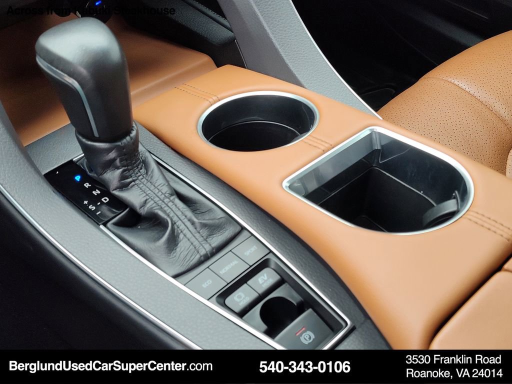 Used 2019 Toyota Avalon Limited w/ Advanced Safety Package image 28