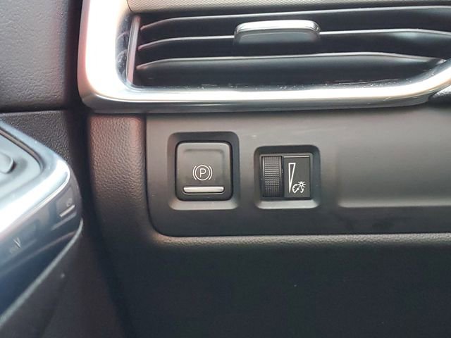 Certified 2023 Cadillac XT4 Premium Luxury image 14