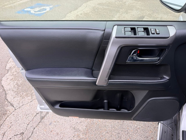 Certified 2021 Toyota 4Runner SR5 AWD/4WD image 21