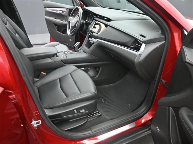 Certified 2024 Cadillac XT6 Luxury image 17