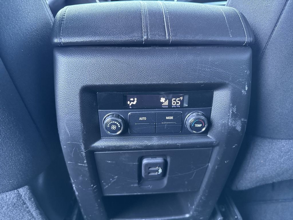 Certified 2022 Chevrolet Traverse LT image 27