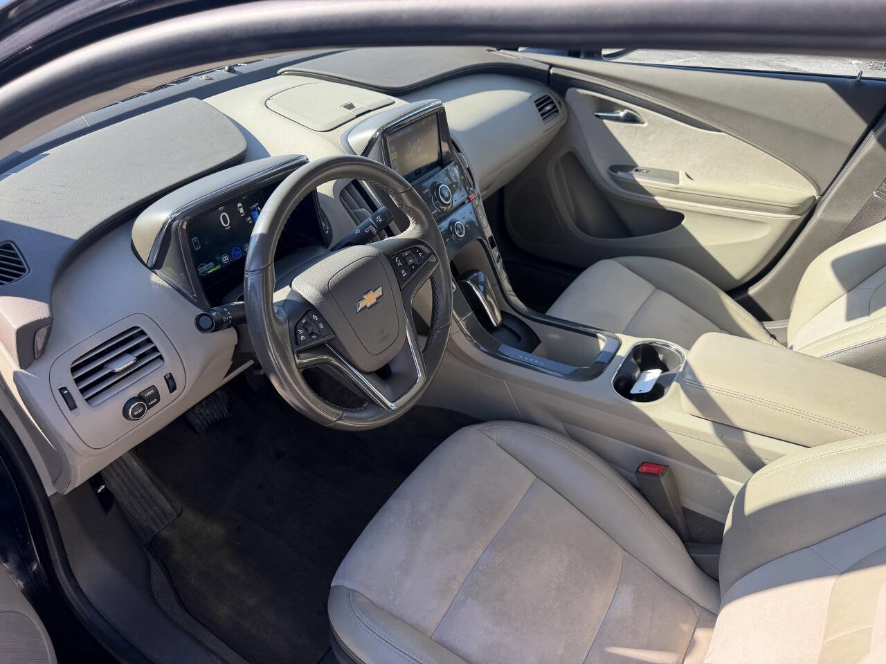 Used 2015 Chevrolet Volt Premium w/ Premium Trim Package image 15