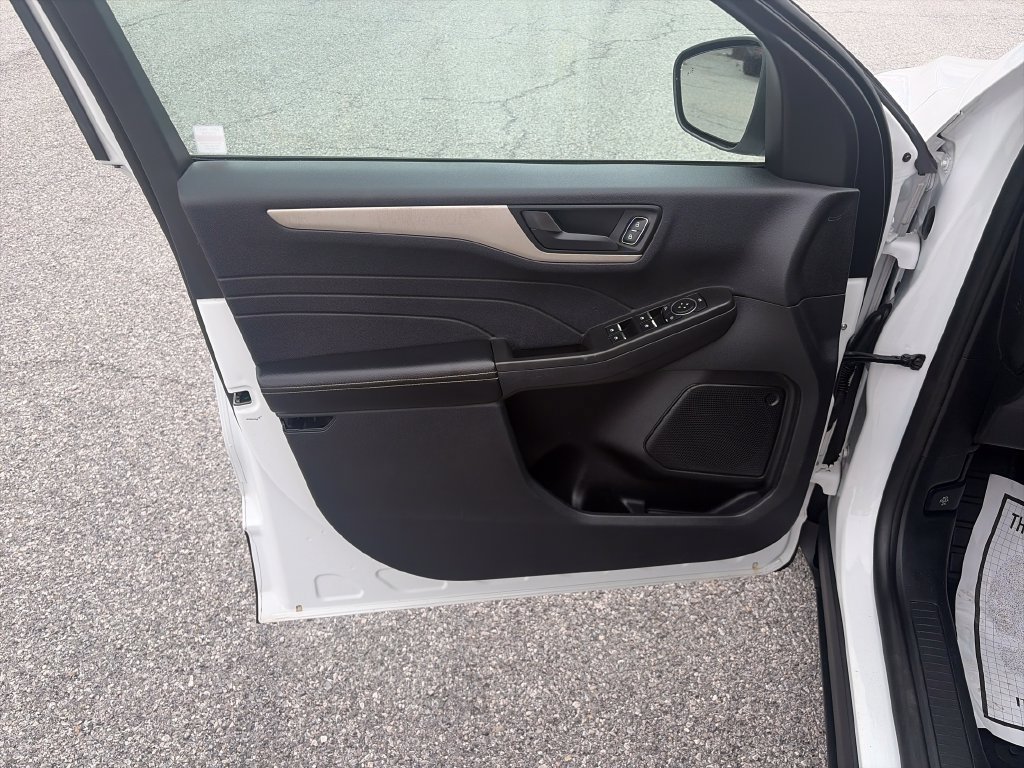 Used 2022 Ford Escape SE AWD/4WD image 11