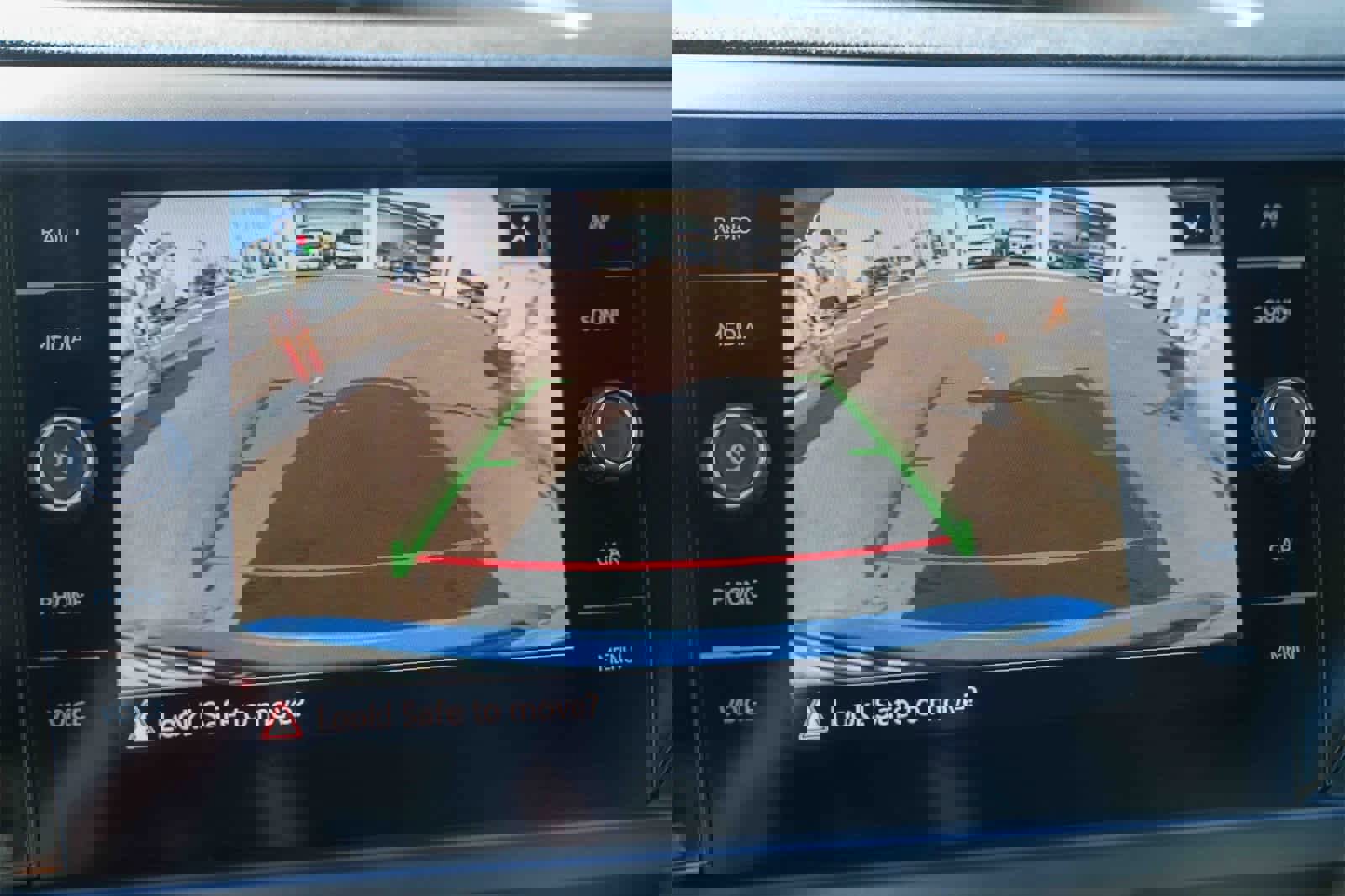 Used 2022 Volkswagen Taos SE image 21