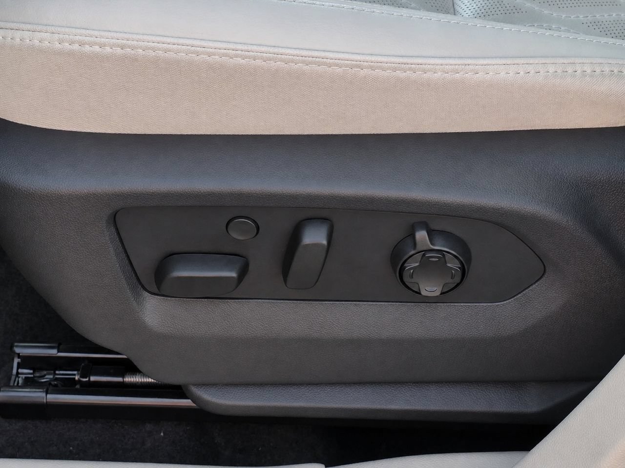 Used 2021 Buick Envision Avenir FWD image 15