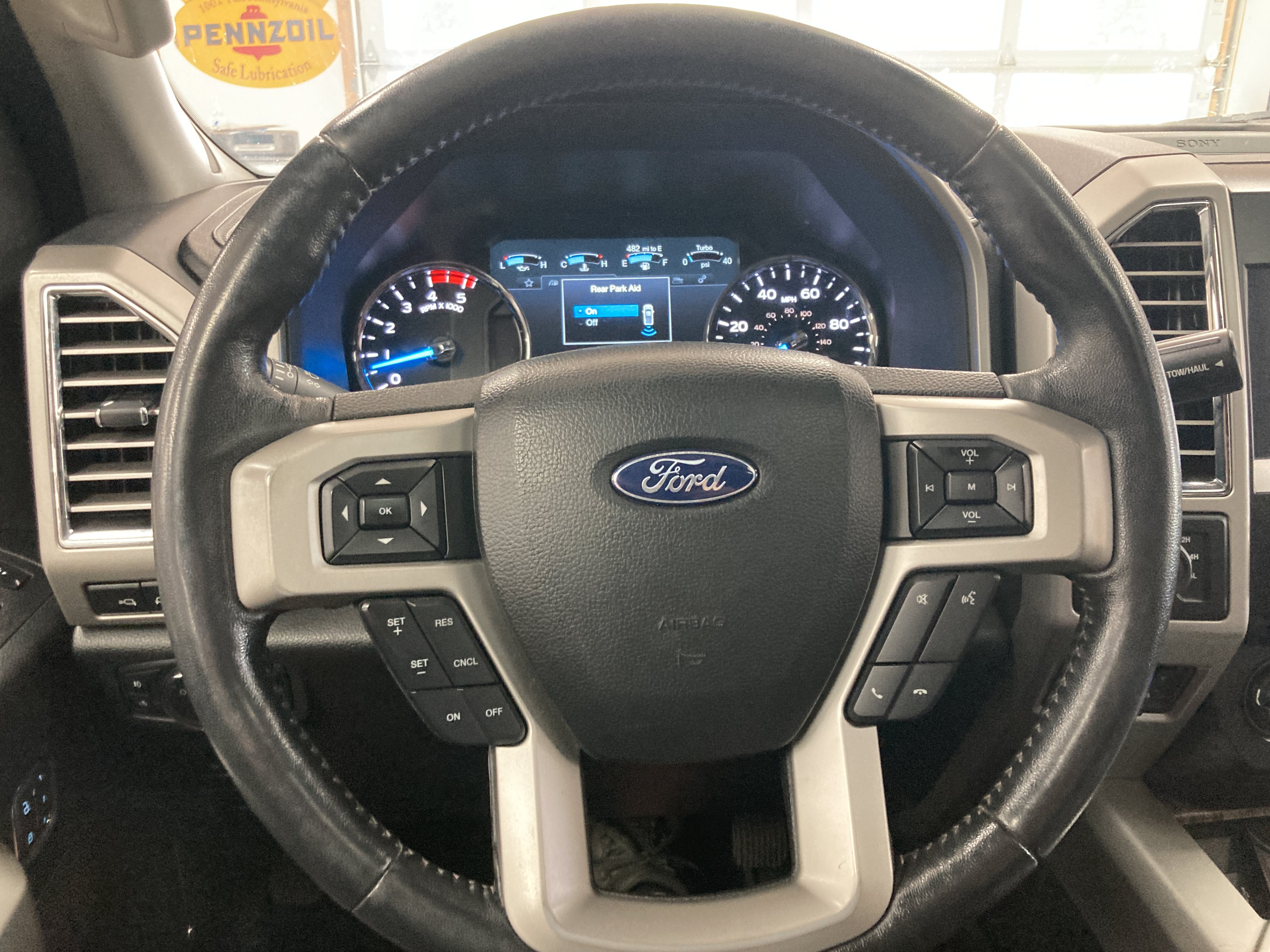 Used 2017 Ford F350 Lariat w/ Lariat Ultimate Package AWD/4WD image 28
