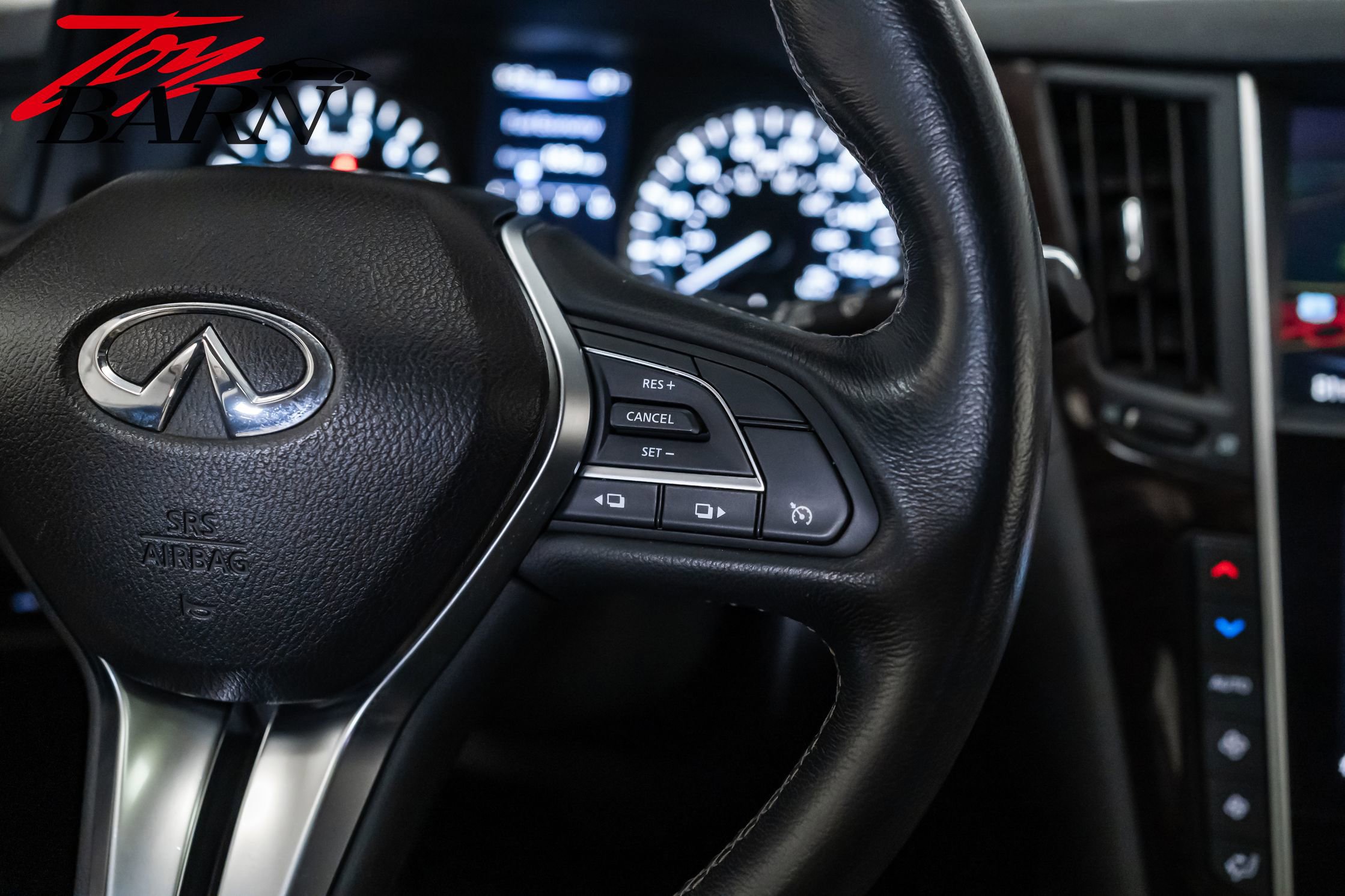 Used 2018 INFINITI Q50 Luxe w/ Essential Package (3.0T Luxe) image 31