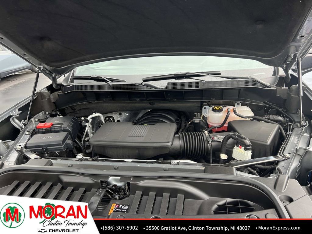 Certified 2023 Chevrolet Silverado 1500 RST w/ Redline Edition AWD/4WD image 11