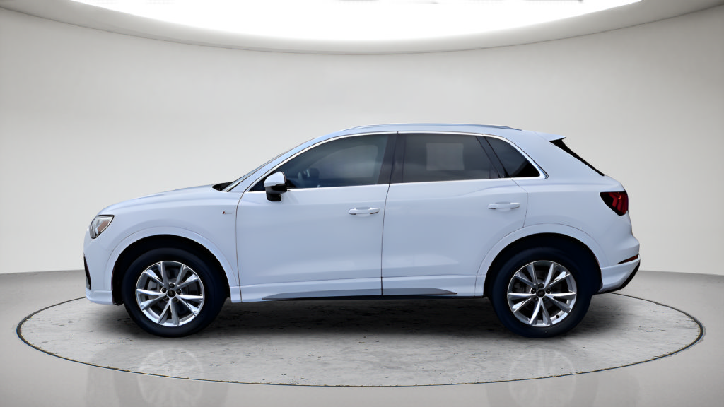 Used 2024 Audi Q3 2.0T Premium AWD/4WD image 30
