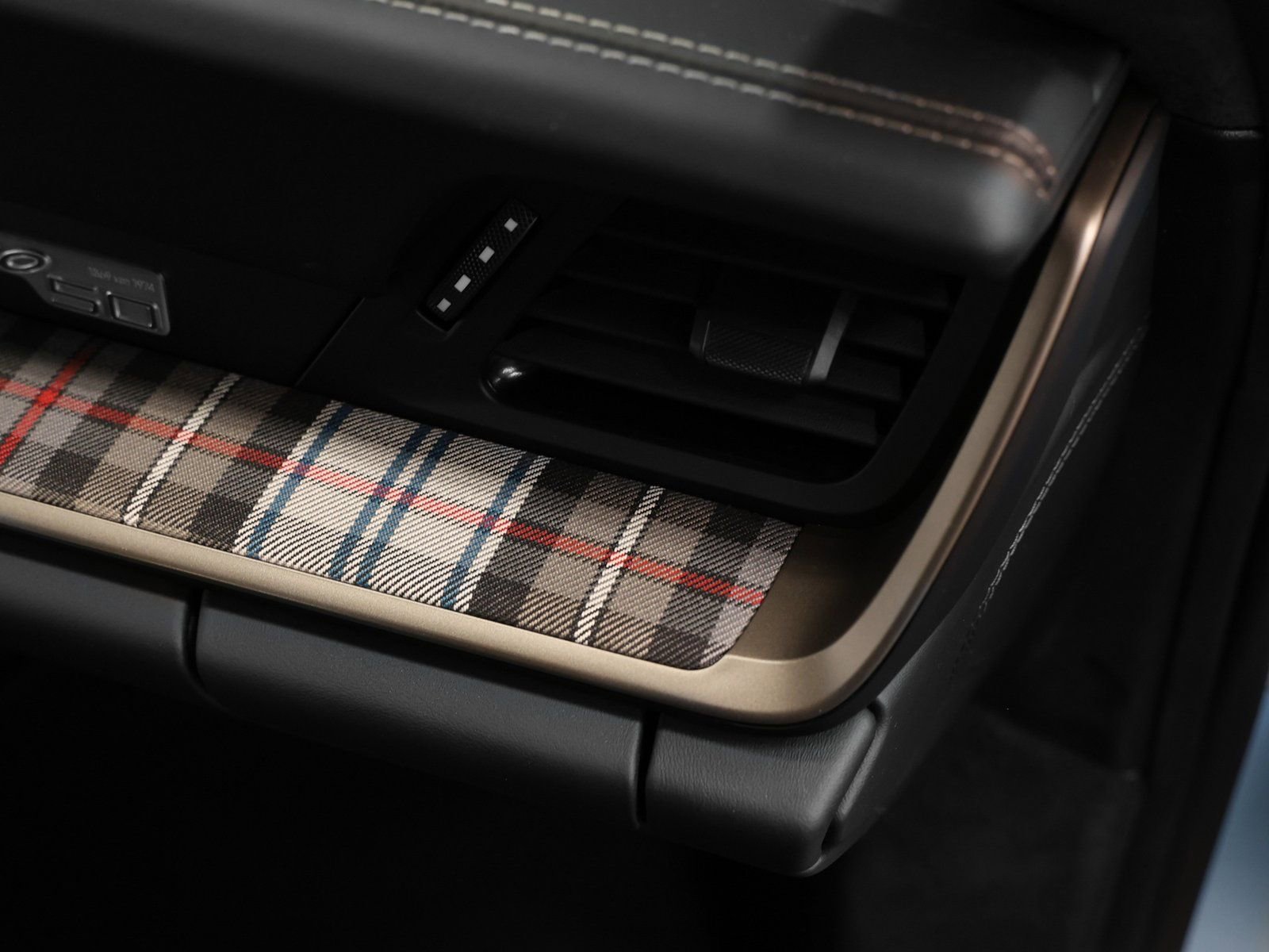 Certified 2025 Porsche 911 Turbo image 42