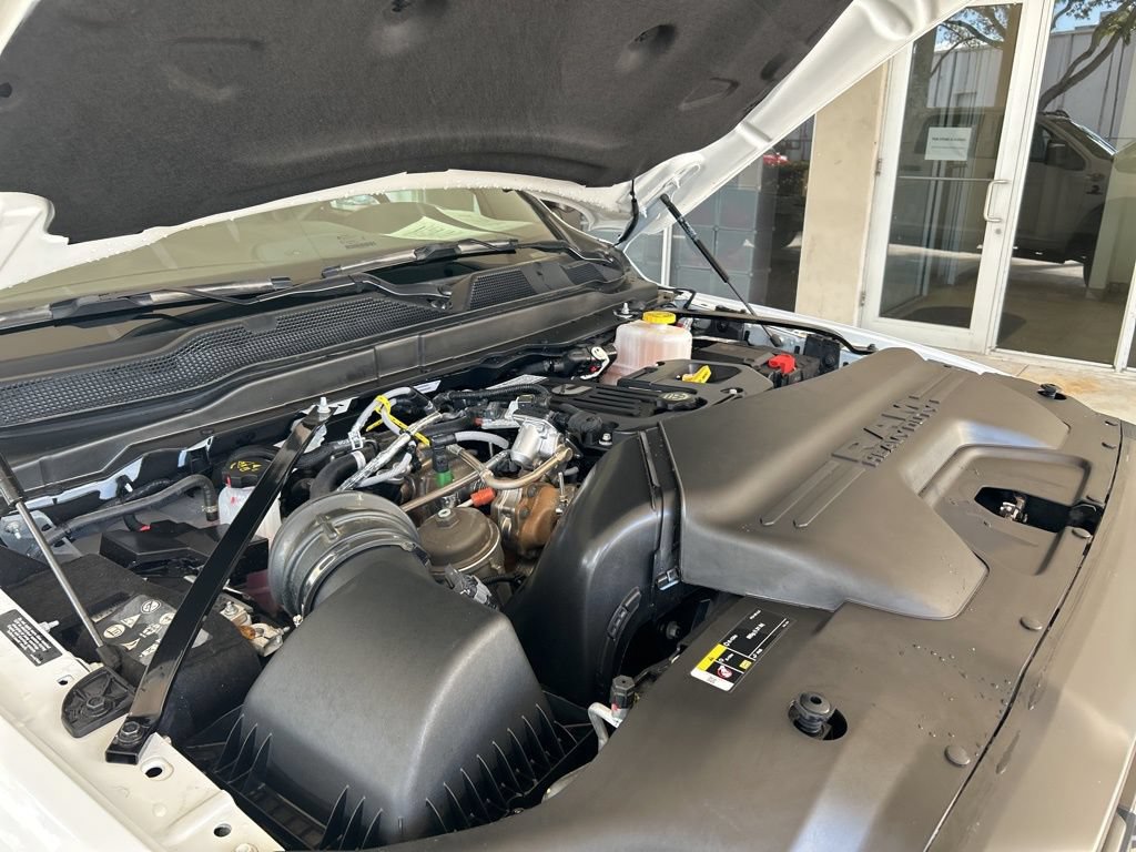 Used 2025 RAM 5500 Tradesman AWD/4WD image 11
