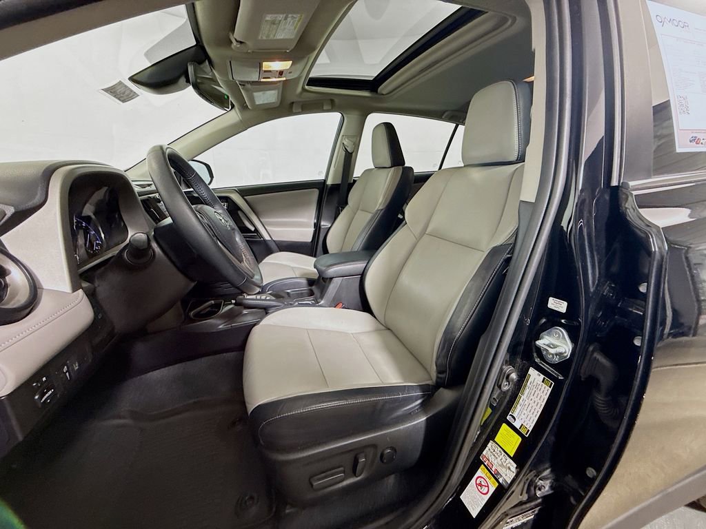 Used 2016 Toyota RAV4 Limited FWD image 20