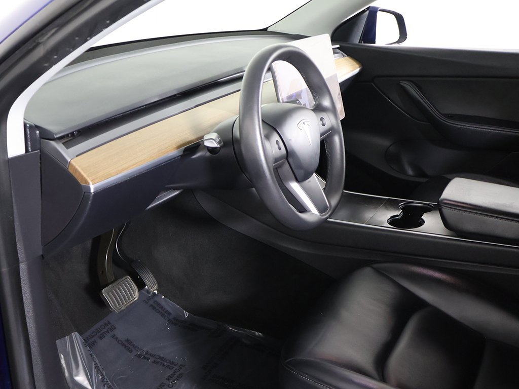 Used 2020 Tesla Model Y Long Range image 25