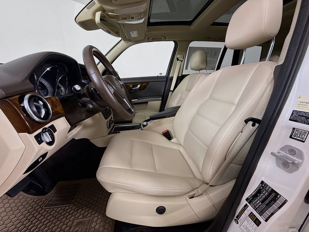 Used 2014 Mercedes-Benz GLK 350 4MATIC image 23