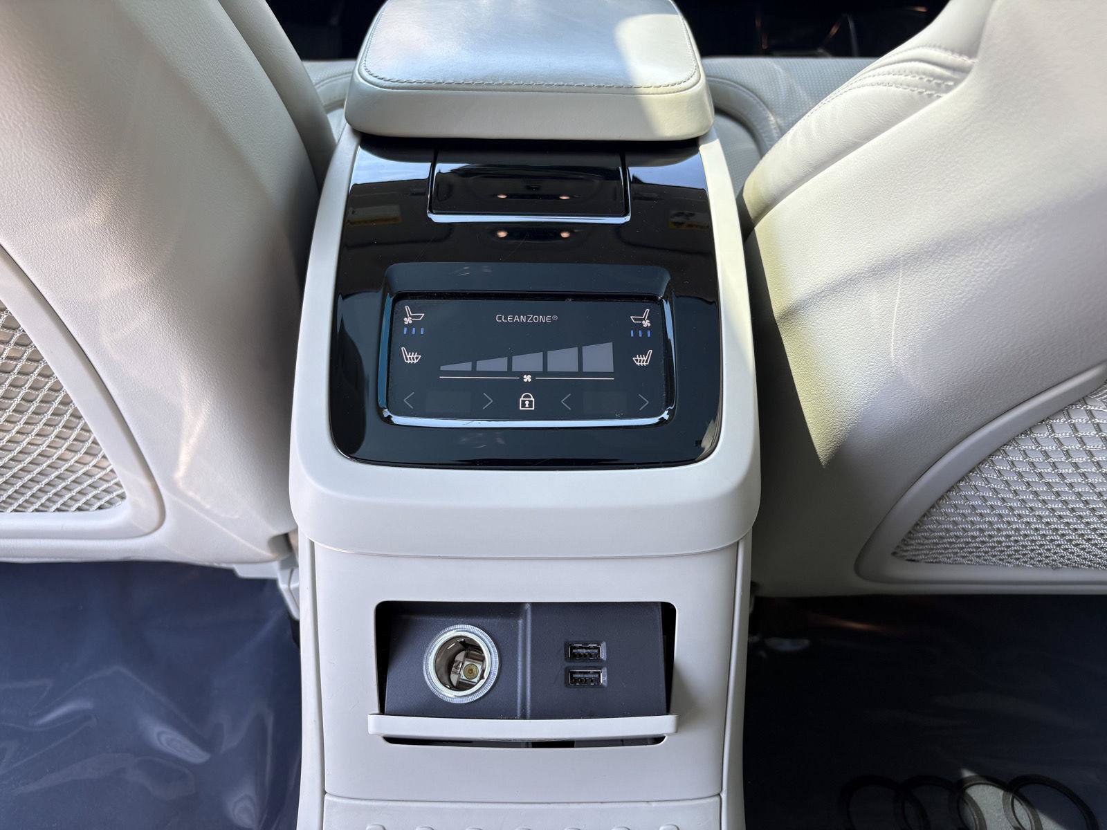 Used 2019 Volvo S90 T8 Inscription w/ Luxury Package AWD/4WD image 22