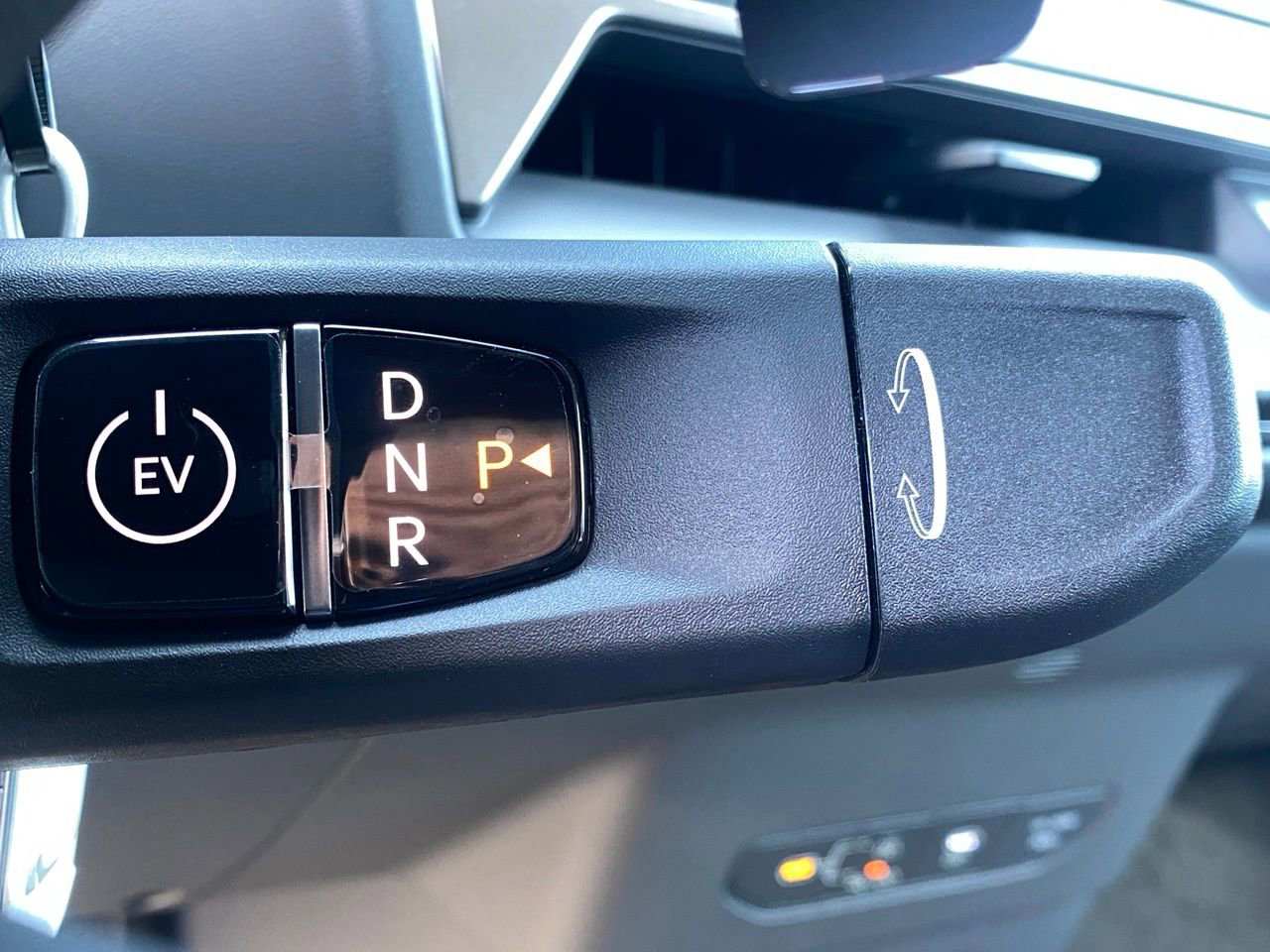 New 2026 Kia EV9 Light image 18