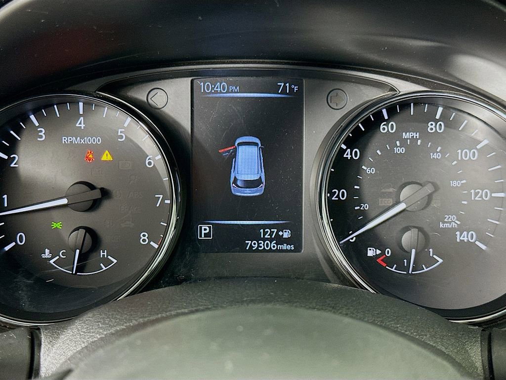 Used 2017 Nissan Rogue SV w/ Midnight Edition FWD image 12