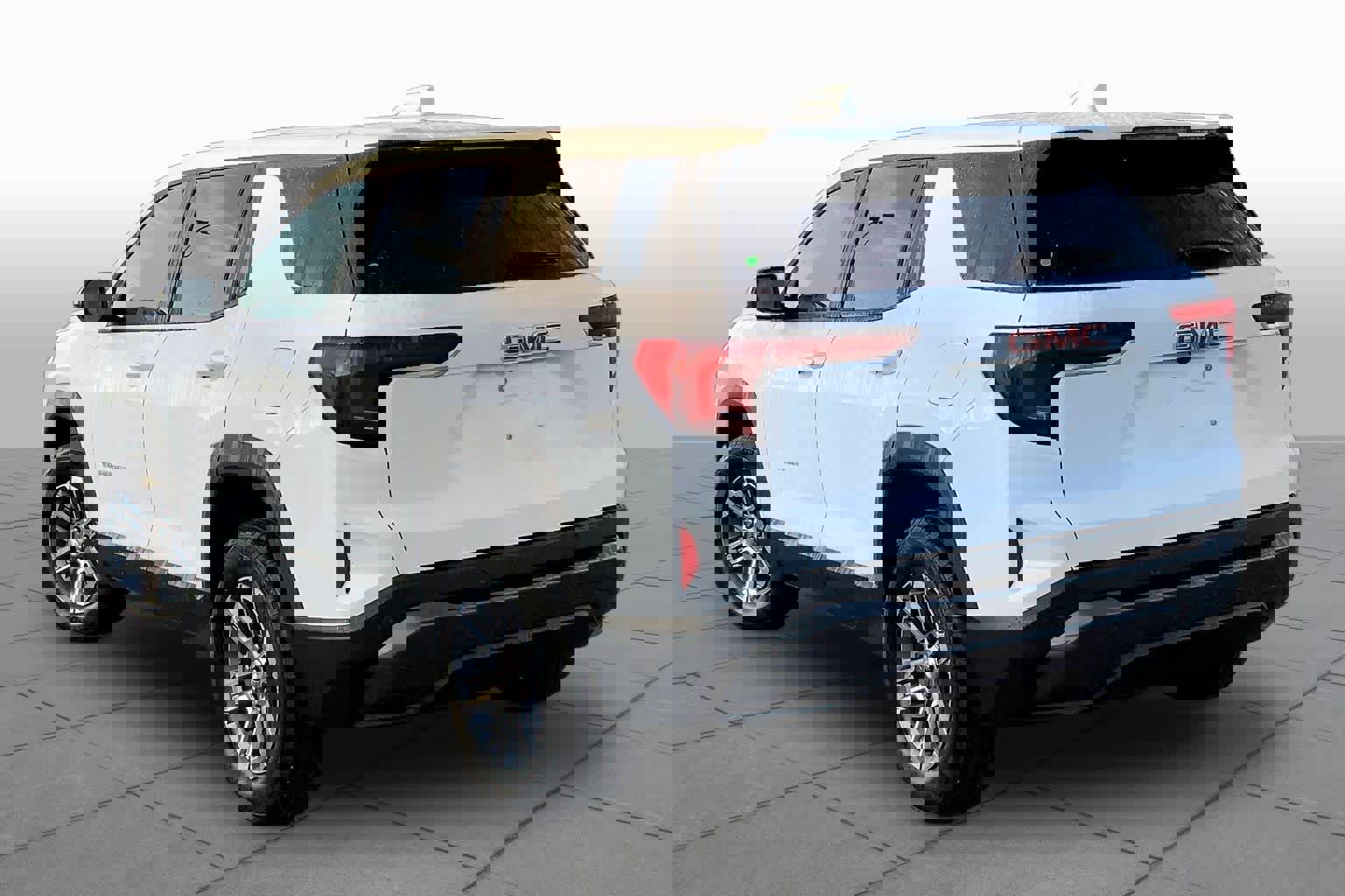 Used 2025 GMC Terrain Elevation image 11