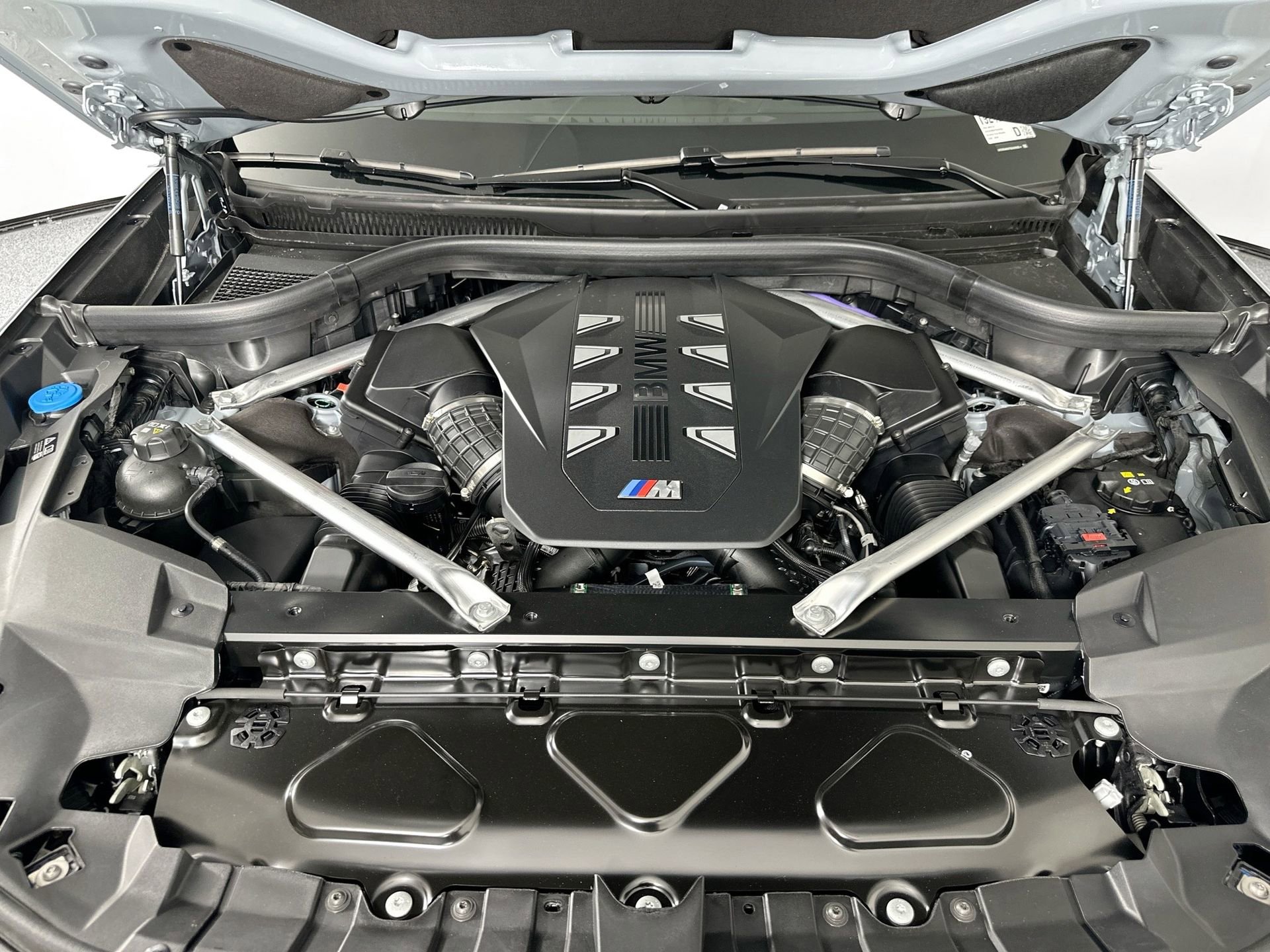 New 2026 BMW X7 M60i image 32