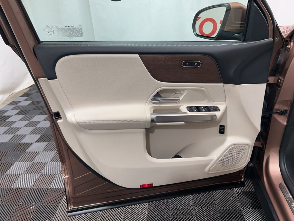 Used 2022 Mercedes-Benz GLB 250 4MATIC image 21