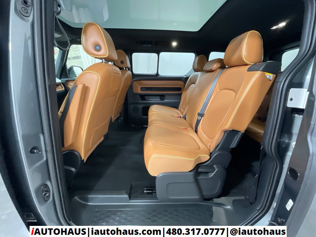Used 2025 Volkswagen ID. Buzz Pro S Plus RWD image 23