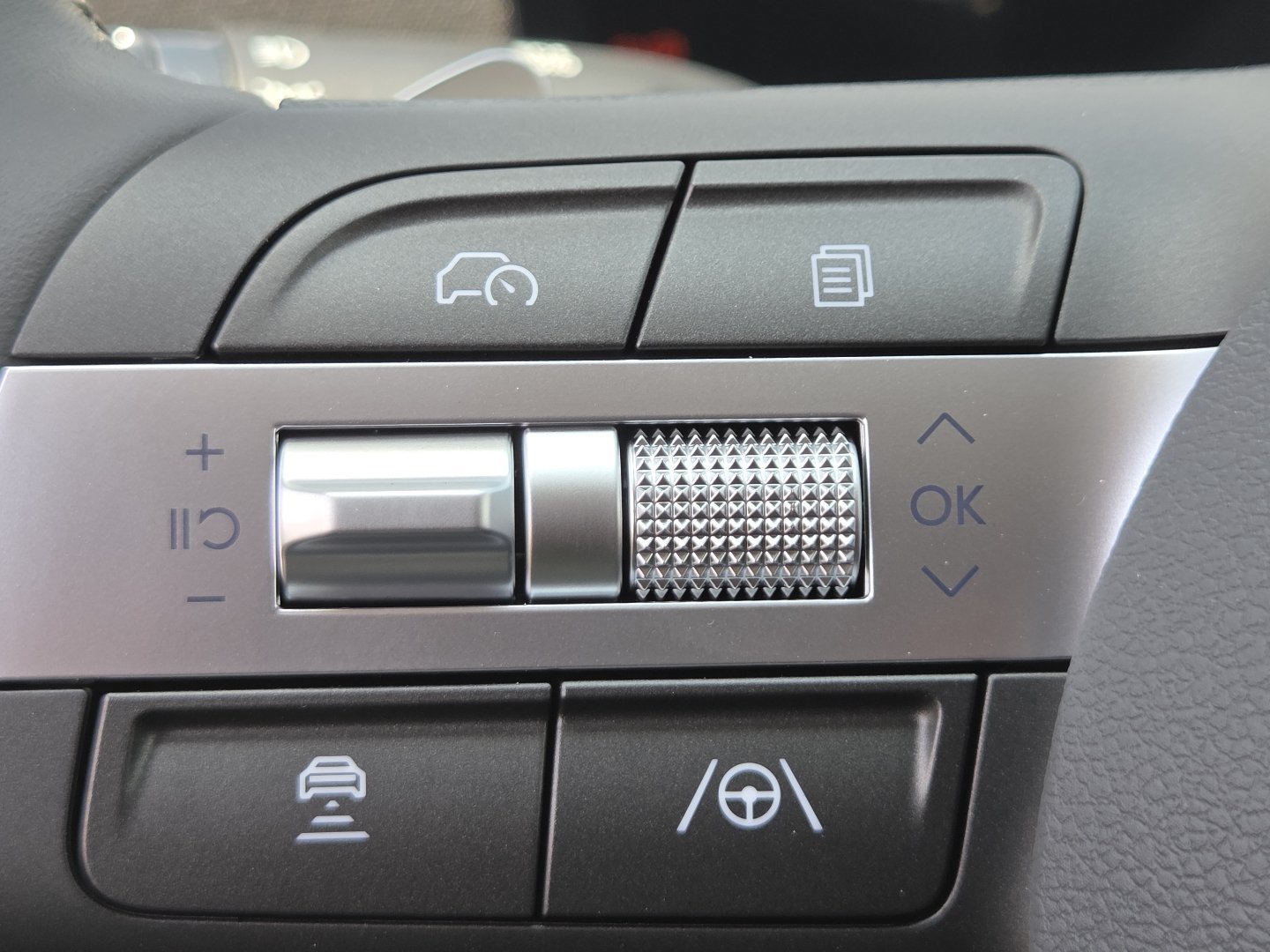 New 2026 Hyundai Kona Limited AWD/4WD image 35