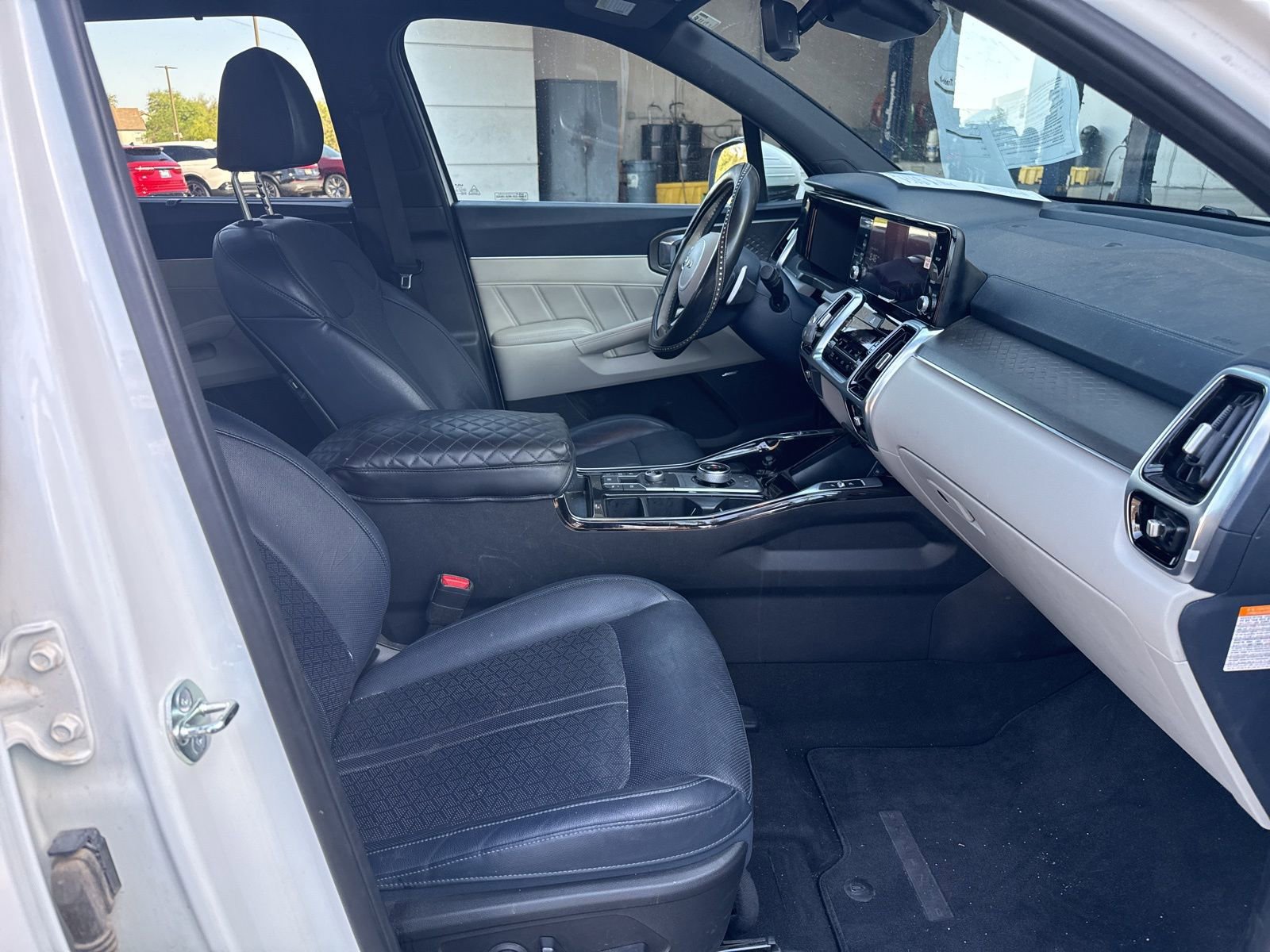 Used 2023 Kia Sorento SX Prestige AWD/4WD image 13