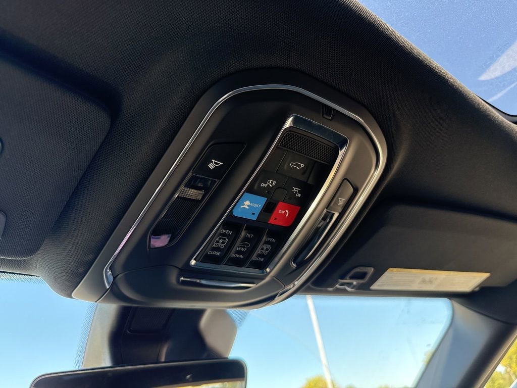 New 2025 Jeep Grand Cherokee L Limited image 28