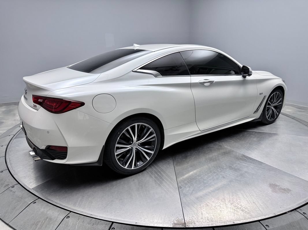 Used 2019 INFINITI Q60 3.0t Luxe w/ Essential Package AWD/4WD image 5