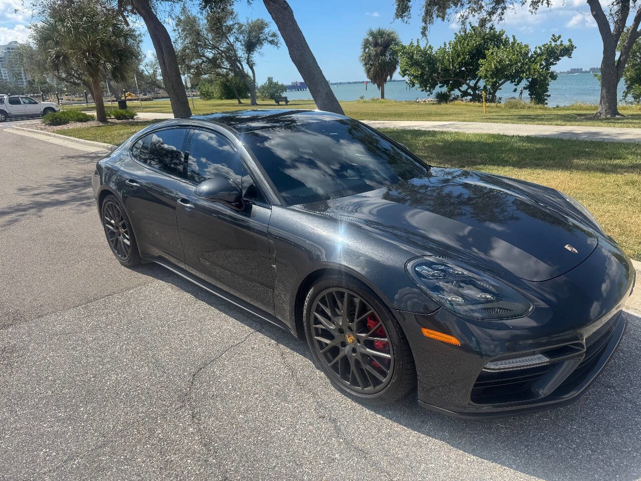 Used 2017 Porsche Panamera Turbo w/ Sport Package image 26
