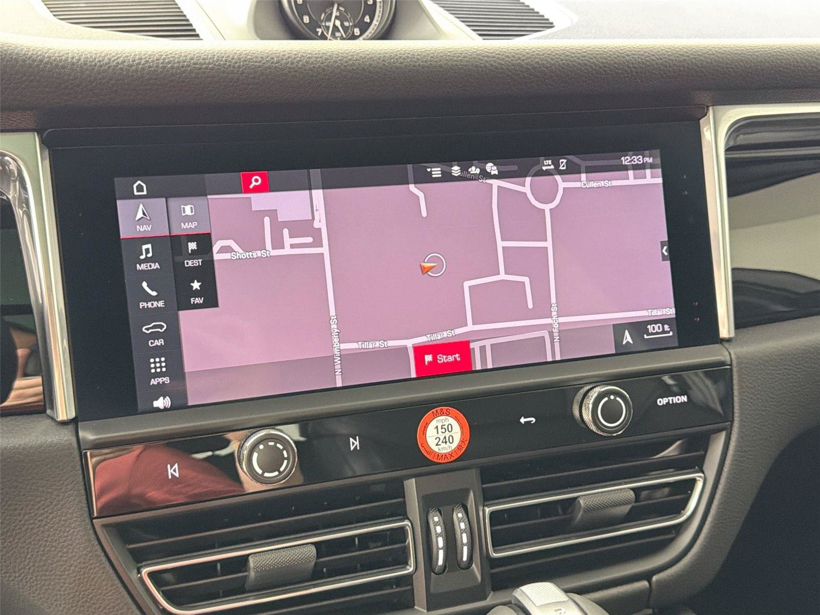 Certified 2026 Porsche Macan Turbo AWD/4WD image 22