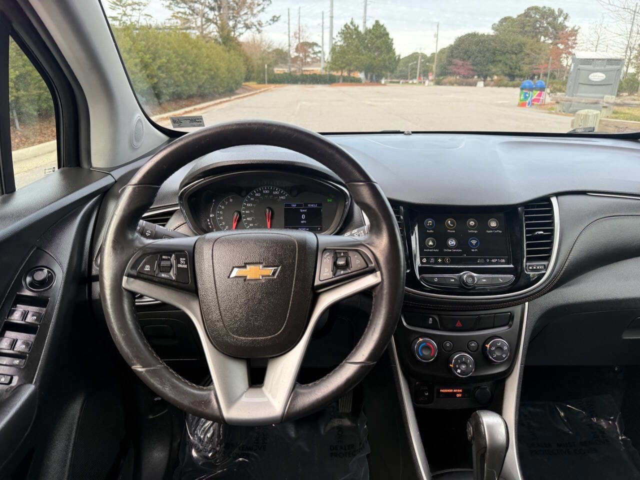 Used 2019 Chevrolet Trax LT w/ LT Convenience Package image 22