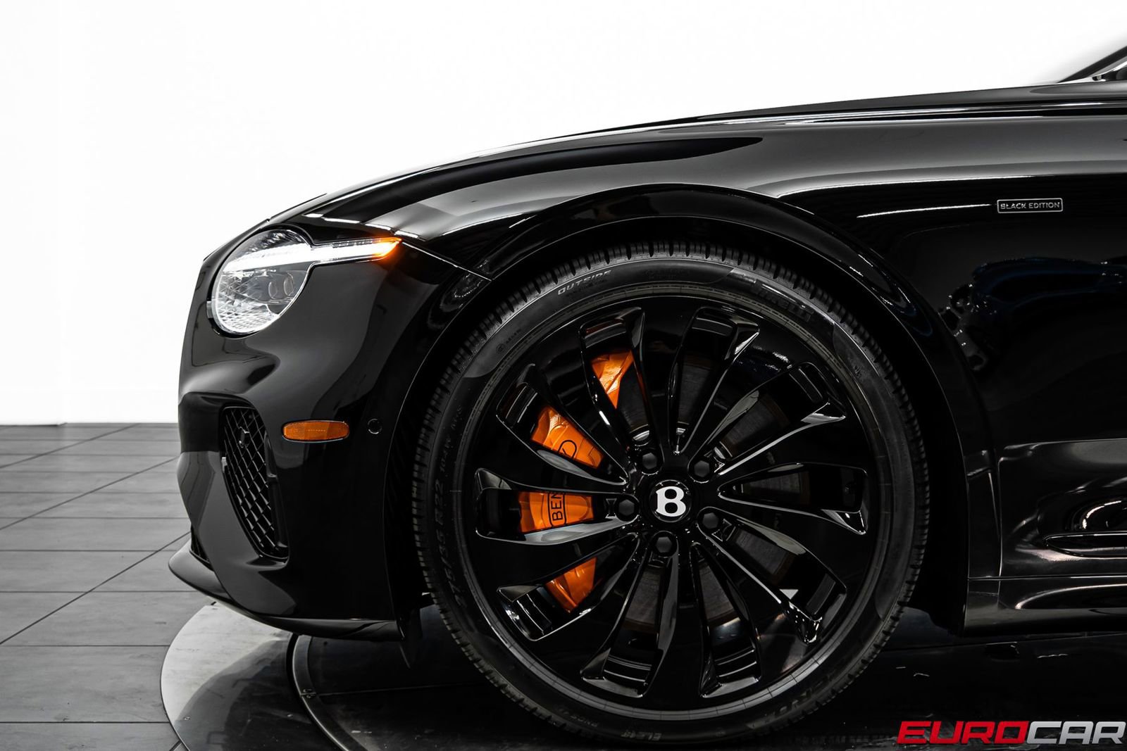 Used 2025 Bentley Continental GT image 13